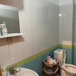 Rori's Qerret Apartmán *