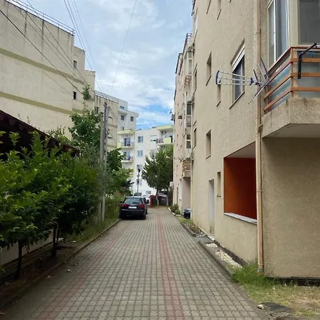 Apartment Rori's Qerret