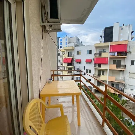 Apartment Rori's Qerret *